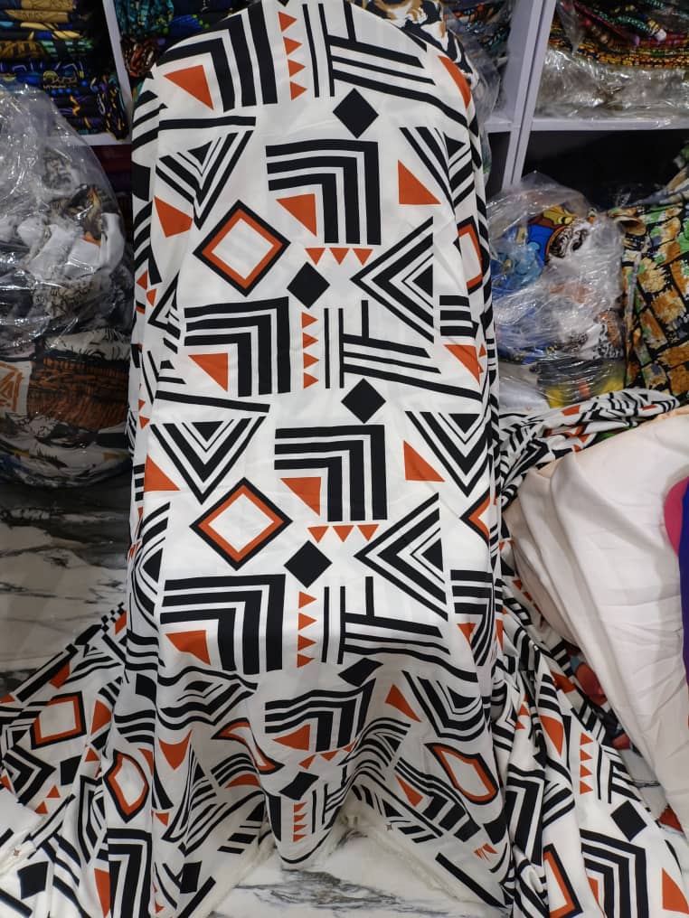 Dordor Fabrics & More gallery image 2